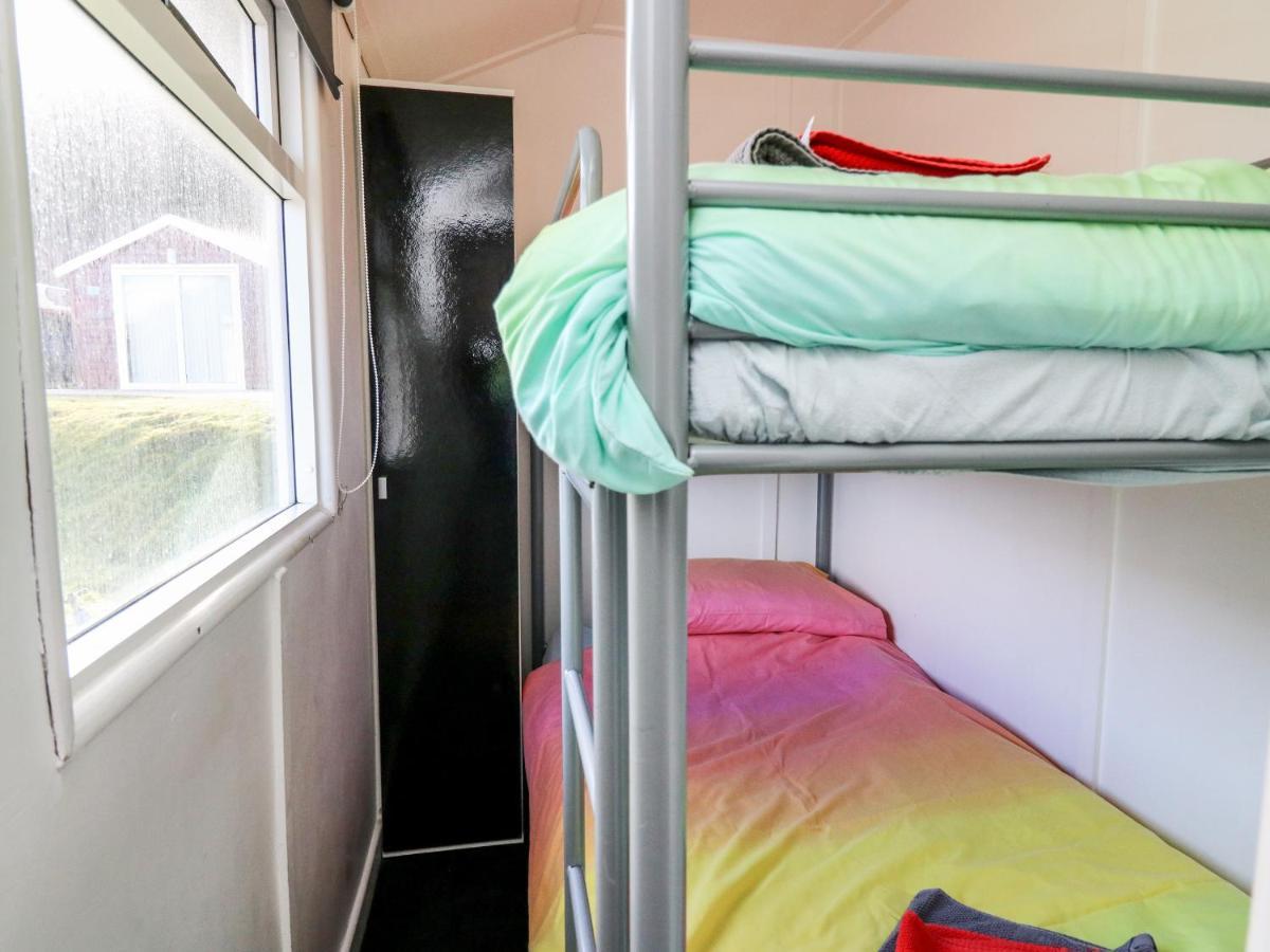 Chalet 95 อาเบอรีสวิท ภายนอก รูปภาพ